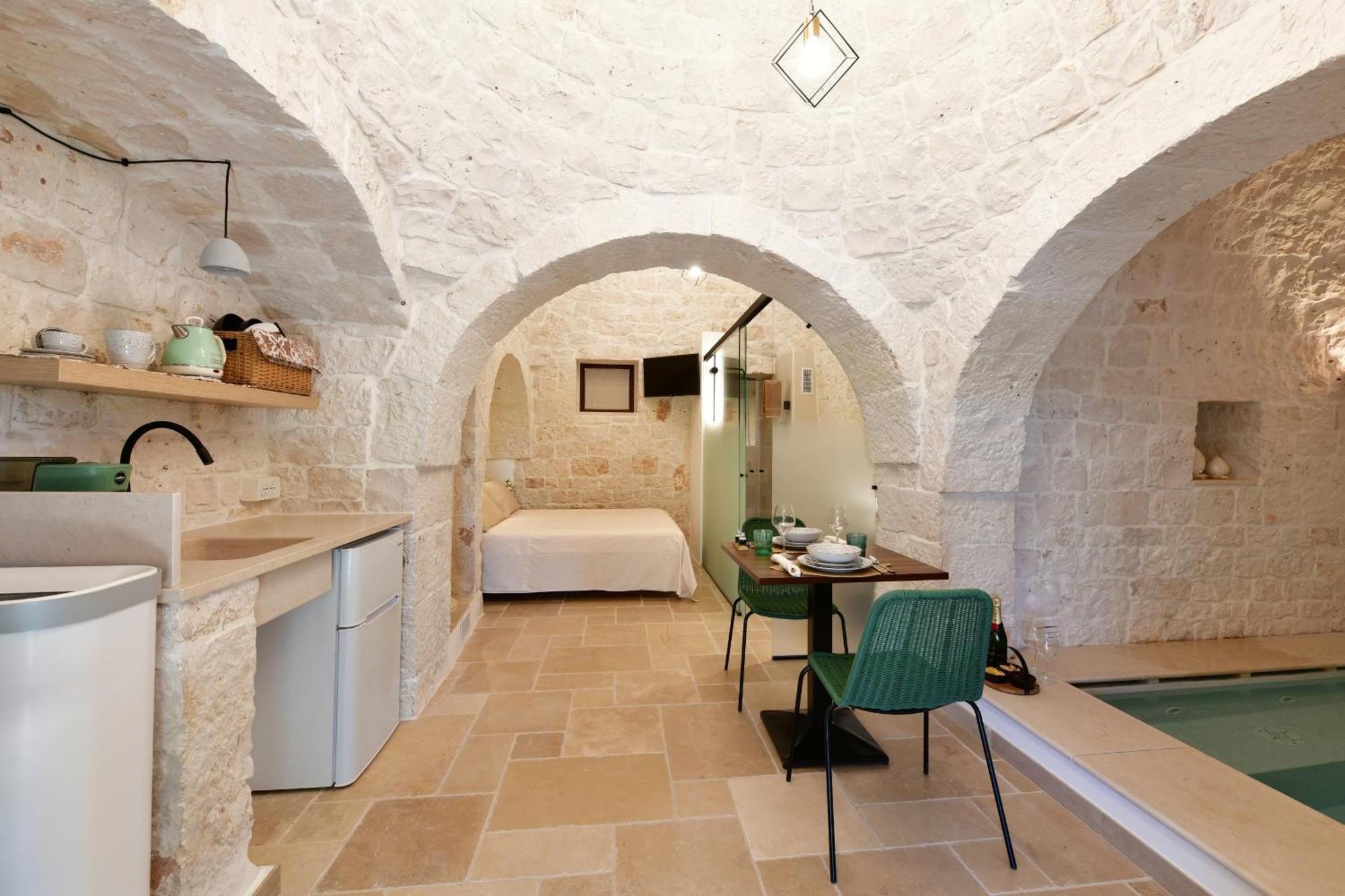 Lamarossa Trulli & Suites Antonelli Экстерьер фото
