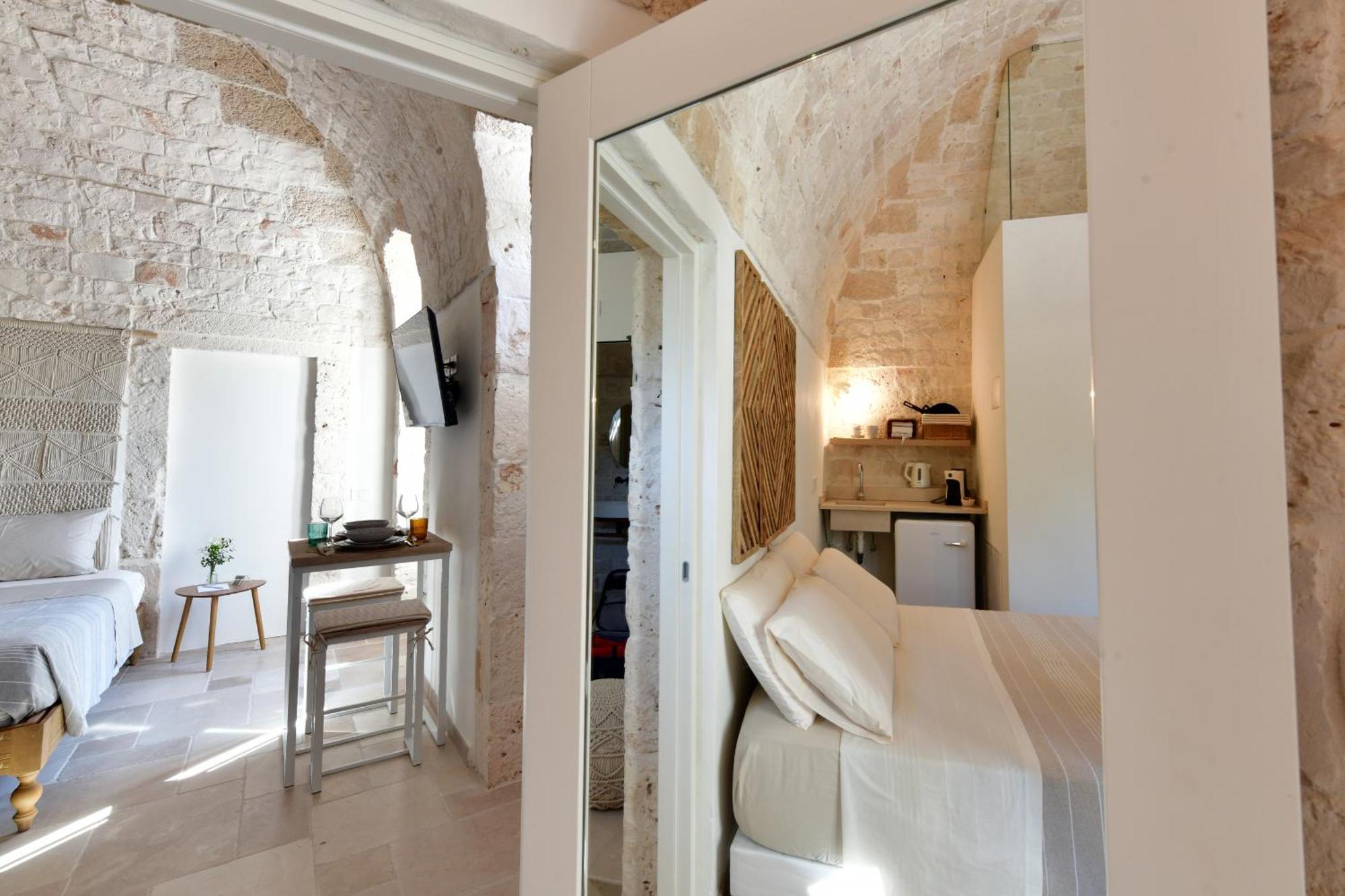 Lamarossa Trulli & Suites Antonelli Экстерьер фото