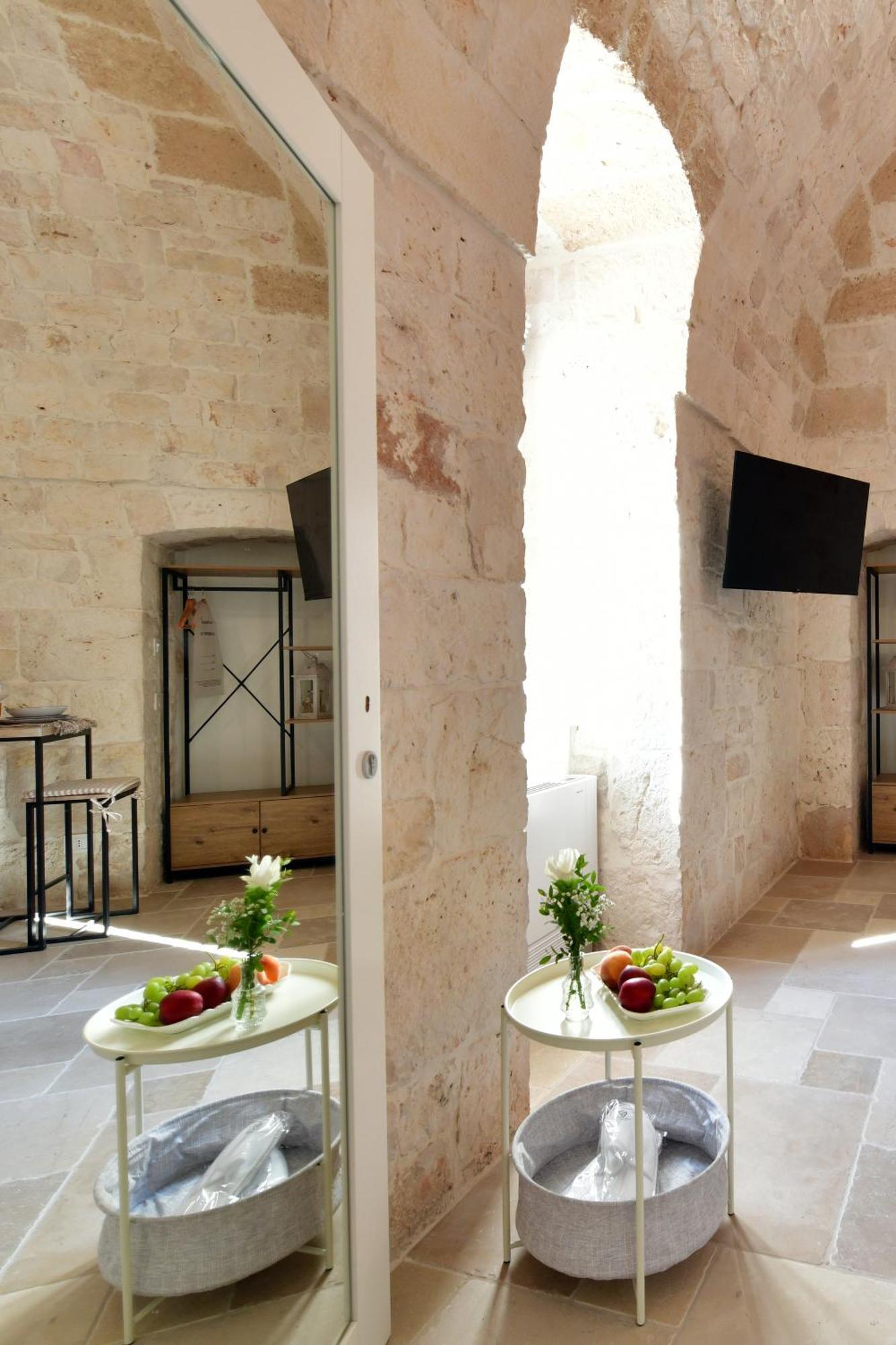 Lamarossa Trulli & Suites Antonelli Экстерьер фото